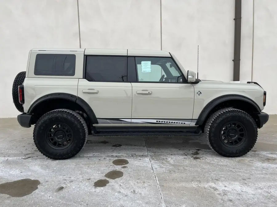 New 2025 Ford Bronco for sale in St. Joseph MO