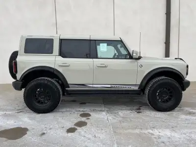 New 2025 Ford Bronco Outer Banks SUV/Crossover for sale in St. Joseph MO