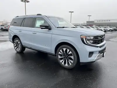 New 2025 Ford Expedition Platinum SUV/Crossover for sale in St. Joseph MO