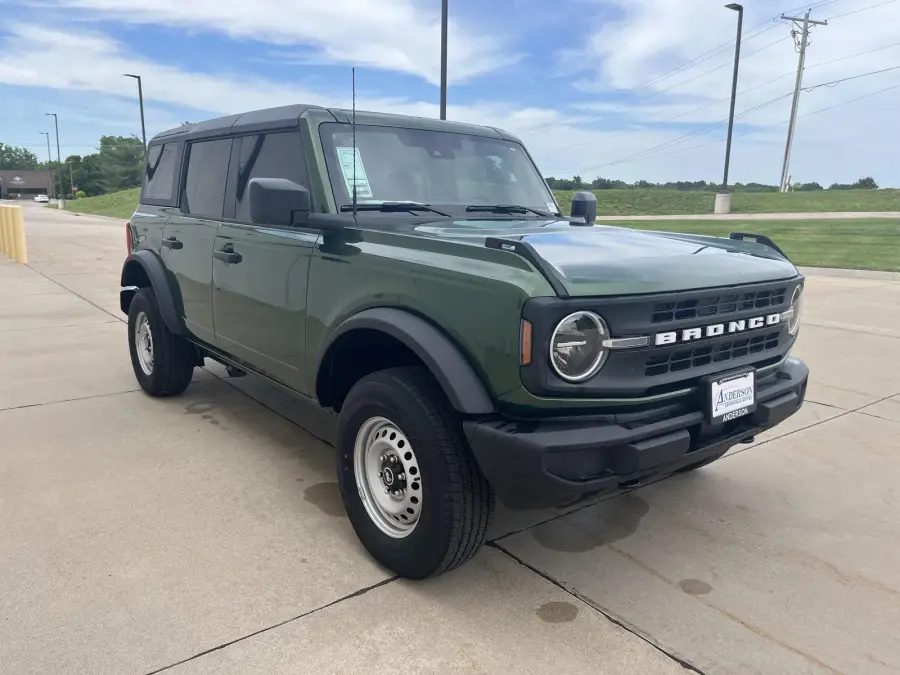 New 2025 Ford Bronco for sale in St. Joseph MO