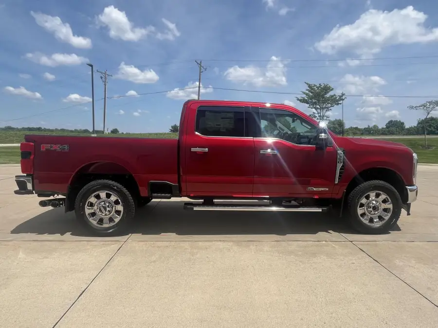 New 2026 Ford Super Duty F-350 for sale in St. Joseph MO