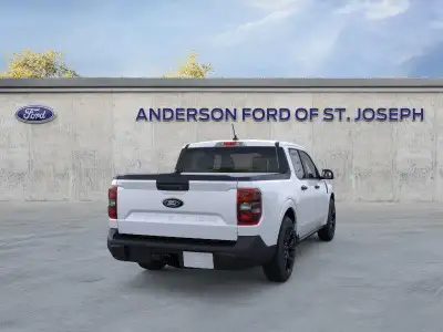 New 2025 Ford Maverick XLT Crew Cab Truck for sale in St. Joseph MO