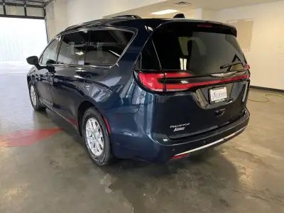 Used 2021 Chrysler Pacifica Touring L Minivan for sale in St. Joseph MO
