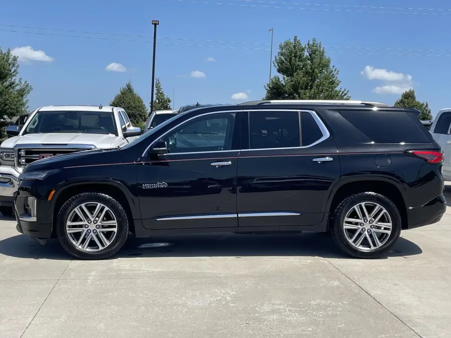 Pre-Owned 2023 Chevrolet Traverse for sale in St. Joseph MO