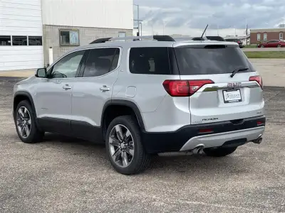 Pre-Owned 2019 GMC Acadia SLT 4 door for sale in Grand Island NE