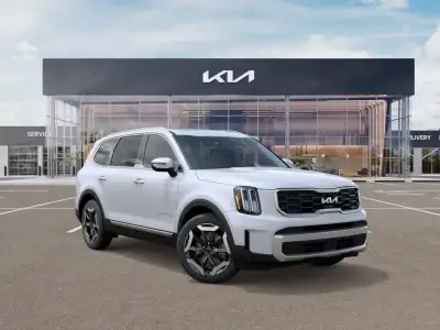 New 2025 Kia Telluride S SUV for sale in Grand Island NE