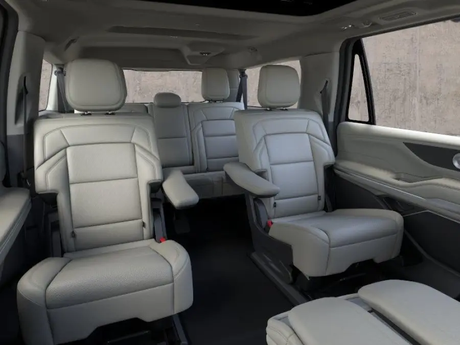 New 2026 Lincoln Navigator L for sale in Lincoln NE